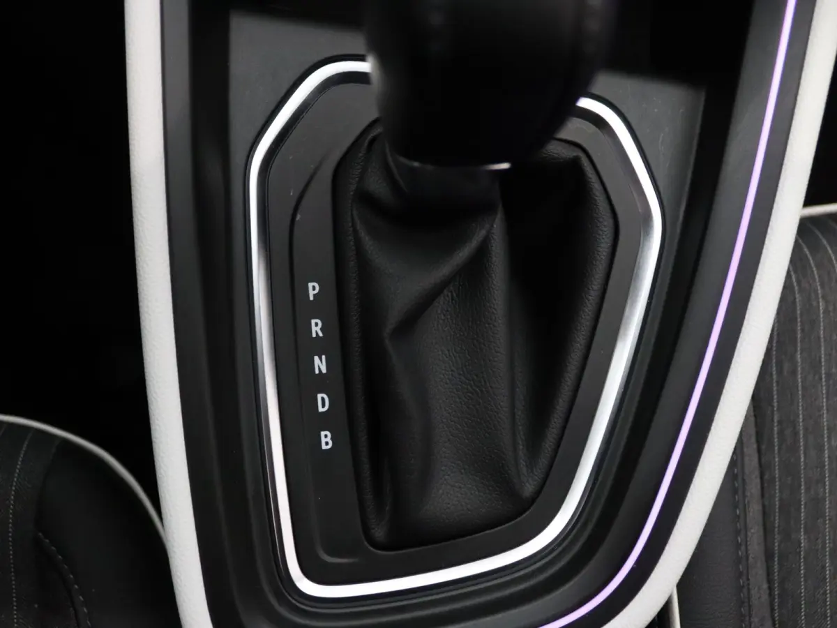 E-Tech Hybrid 145pk Techno Automaat Camera | Navi