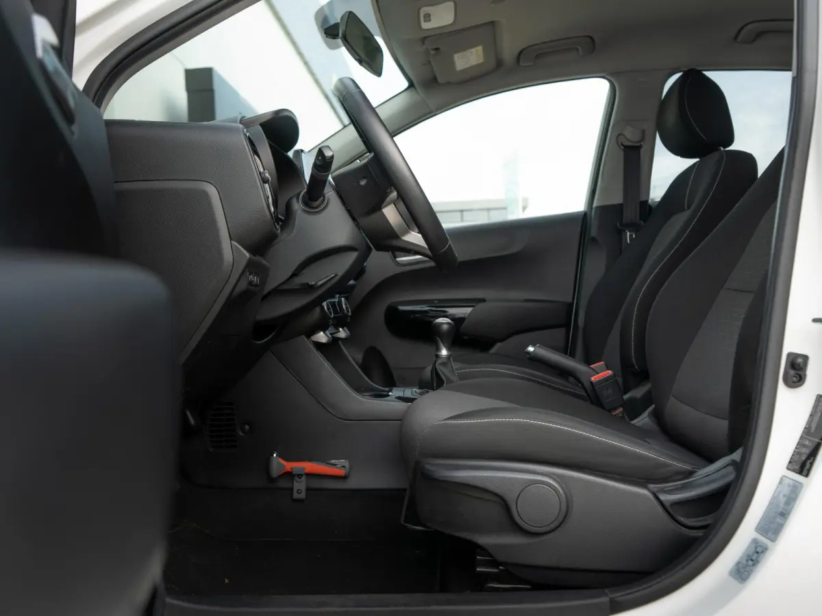 1.0 DPi DynamicPlusLine | Navigatie | Apple carplay/android auto | Climate control | Achteruitrijcamera | Cruise control |