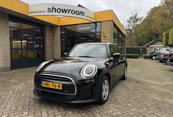 1.5 One Climate Control Led Navi Carplay