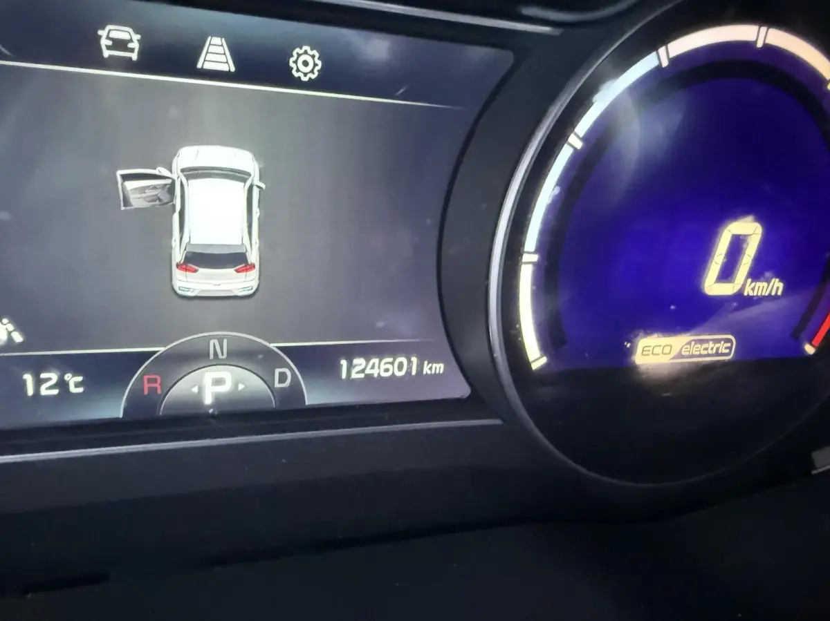 ComfortLine 64 kWh SOH 95% TREKHAAK *ALL-IN PRIJS*
