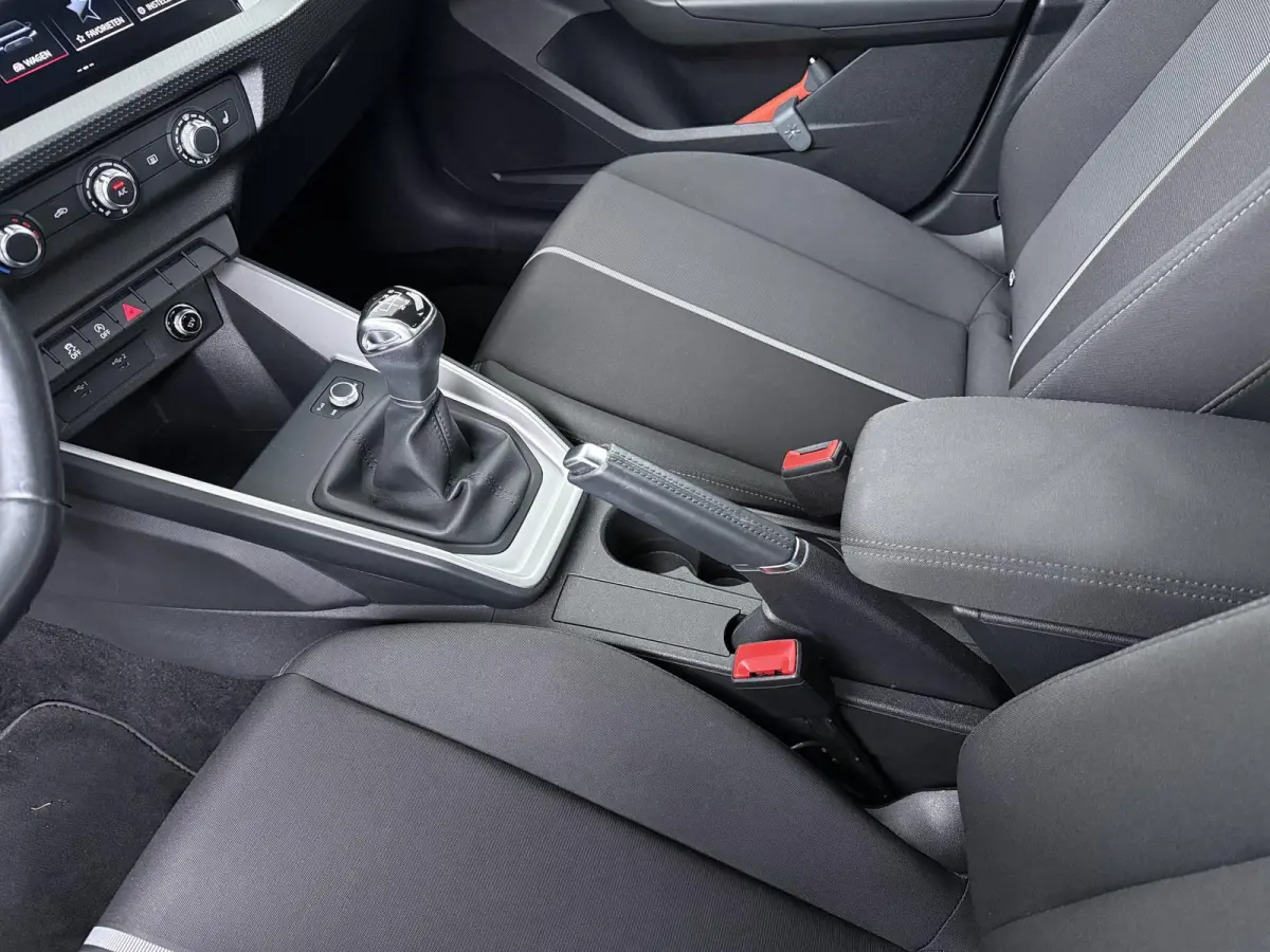 25 TFSI epic | stoelverwarming | 17" velgen |