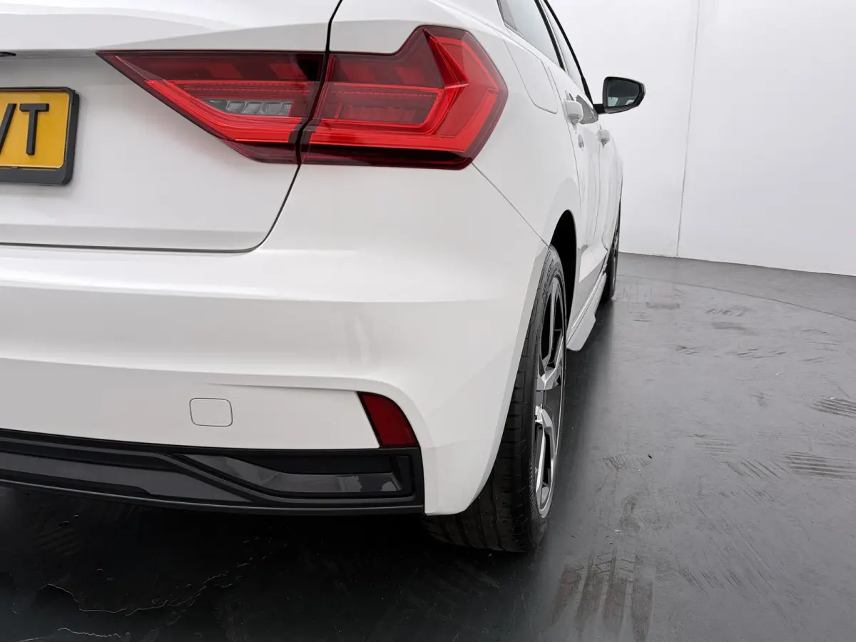 25 TFSI epic | stoelverwarming | 17" velgen |