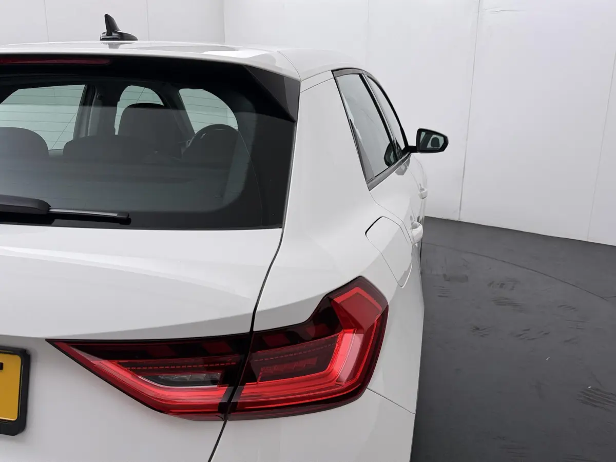 25 TFSI epic | stoelverwarming | 17" velgen |