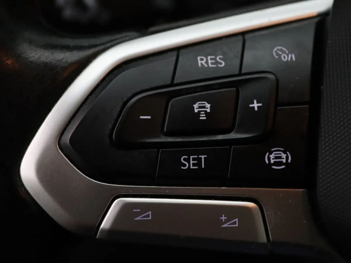 1.0 TSI Life Camera | Adapt. Cruise