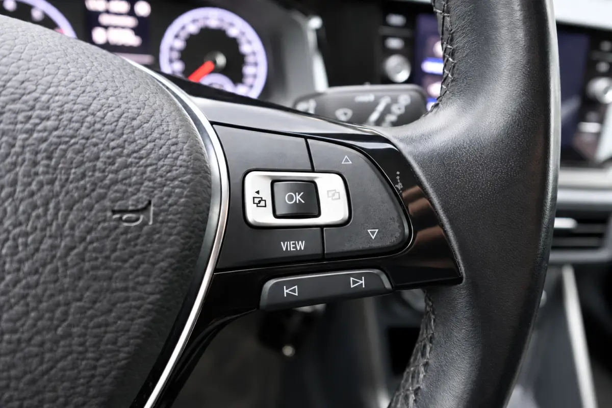 1.0 TSI Comfortline CARPLAY ACC AIRCO