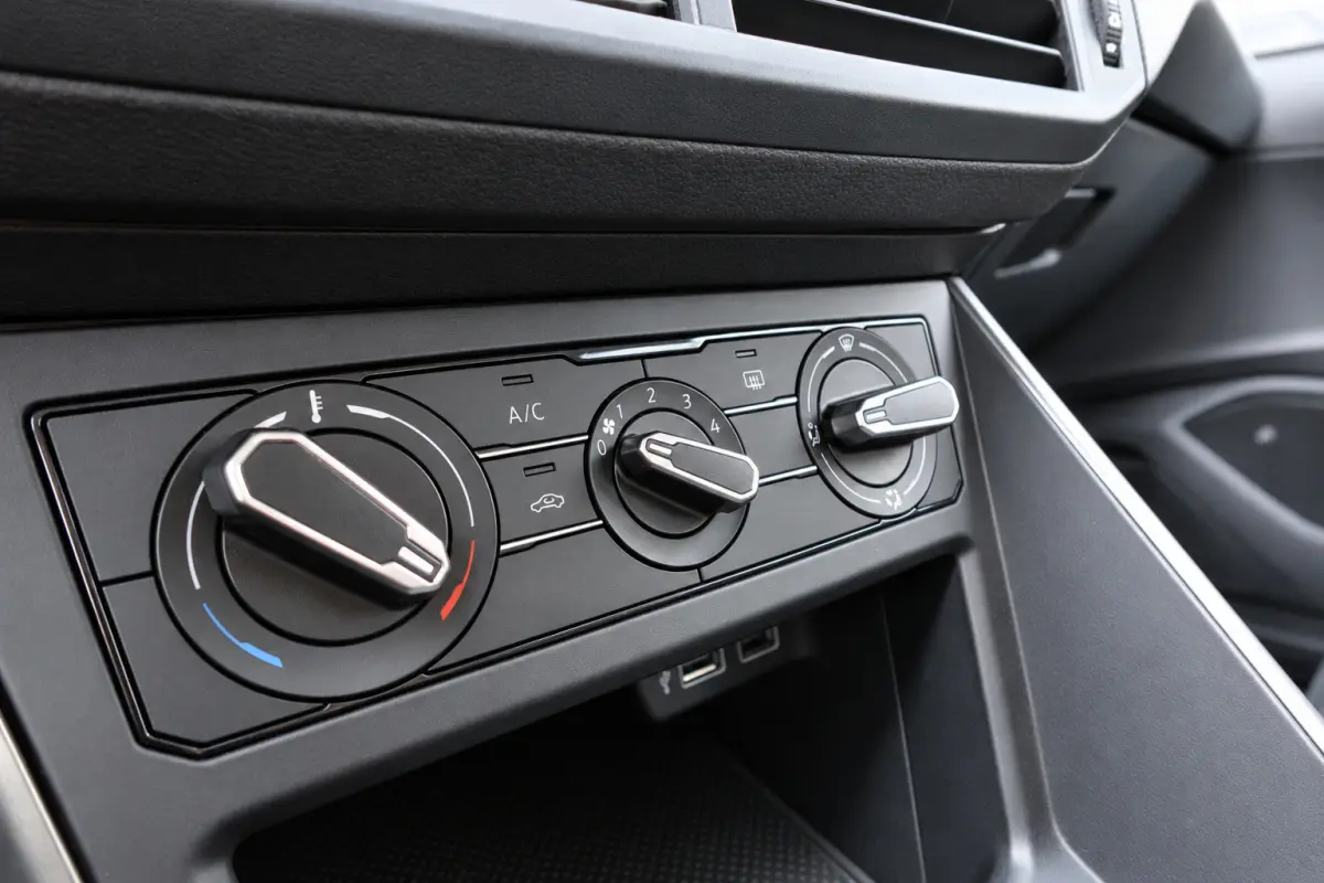 1.0 TSI Comfortline CARPLAY ACC AIRCO