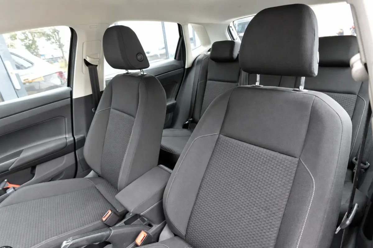 1.0 TSI Comfortline CARPLAY ACC AIRCO
