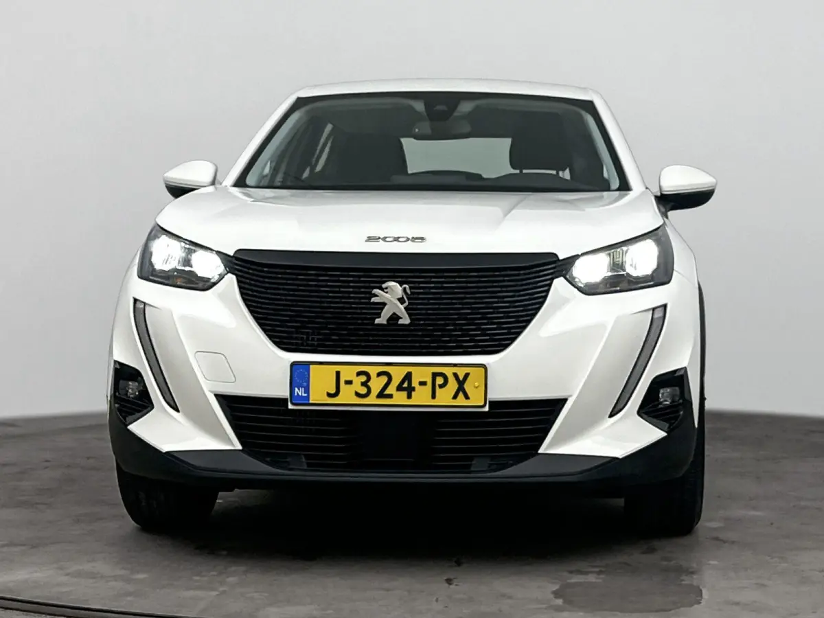 SUV 100 pk Blue Lease Active | Navigatie | Parkeersensoren Achter | Carplay | Inklapbare Buitenspiegels