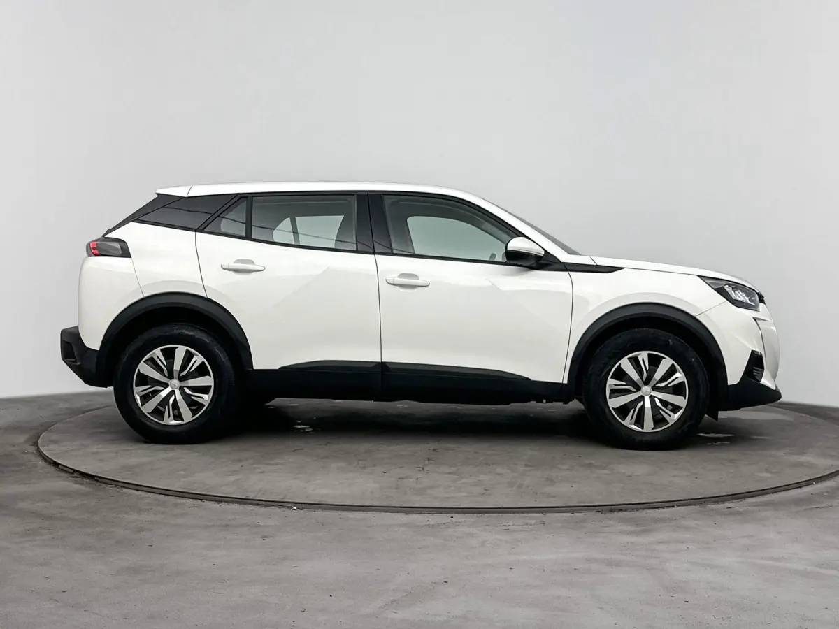 SUV 100 pk Blue Lease Active | Navigatie | Parkeersensoren Achter | Carplay | Inklapbare Buitenspiegels