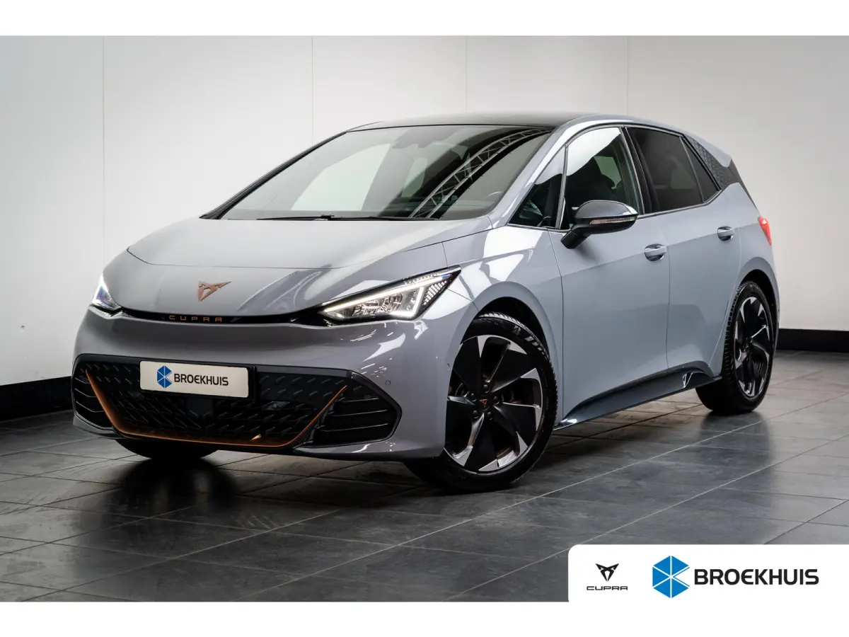 62 kWh 204PK Adrenaline | PANORAMADAK | 19 INCH | NAVIGATIE | STOEL + STUURVERW. | HUD | WARMTEPOMP