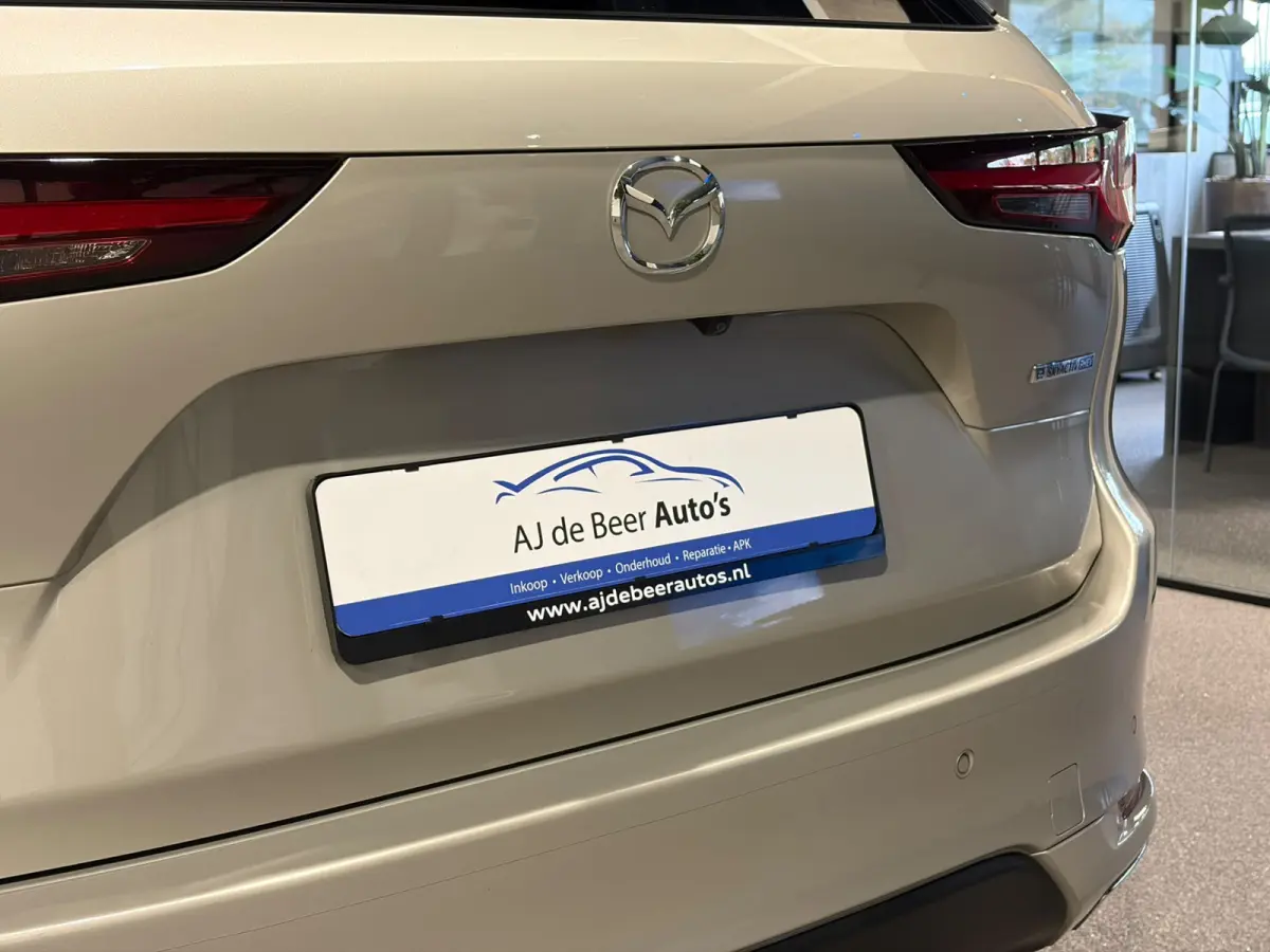 2.5 e-SkyActiv PHEV Takumi PHEV | Panoramadak | Trekhaak | Dodehoek | Camera | Carplay
