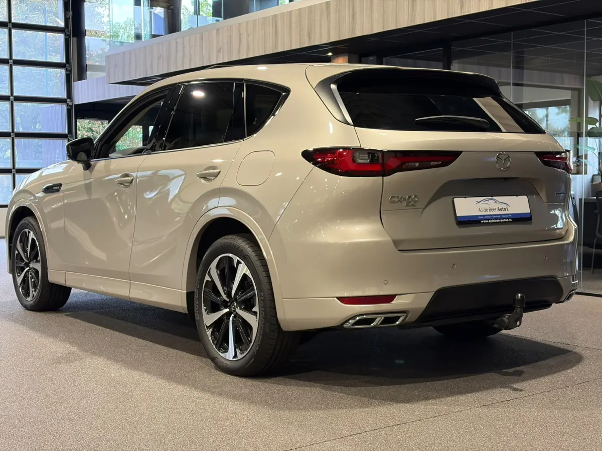 2.5 e-SkyActiv PHEV Takumi PHEV | Panoramadak | Trekhaak | Dodehoek | Camera | Carplay