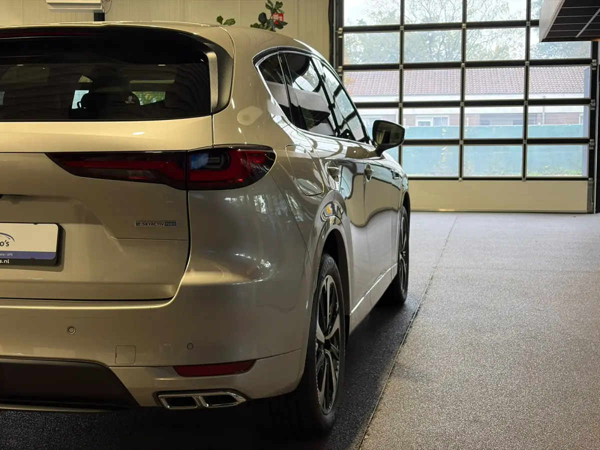 2.5 e-SkyActiv PHEV Takumi PHEV | Panoramadak | Trekhaak | Dodehoek | Camera | Carplay