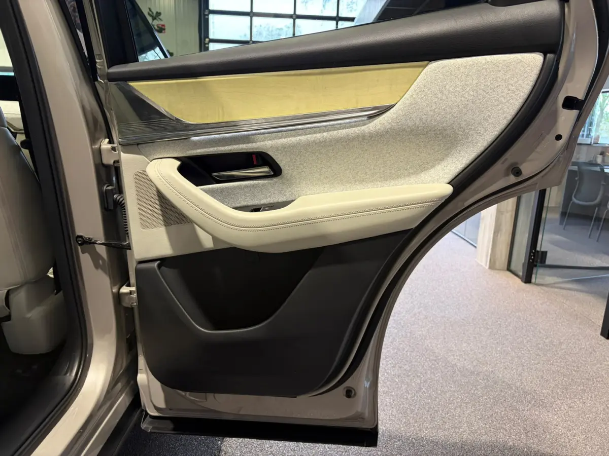 2.5 e-SkyActiv PHEV Takumi PHEV | Panoramadak | Trekhaak | Dodehoek | Camera | Carplay