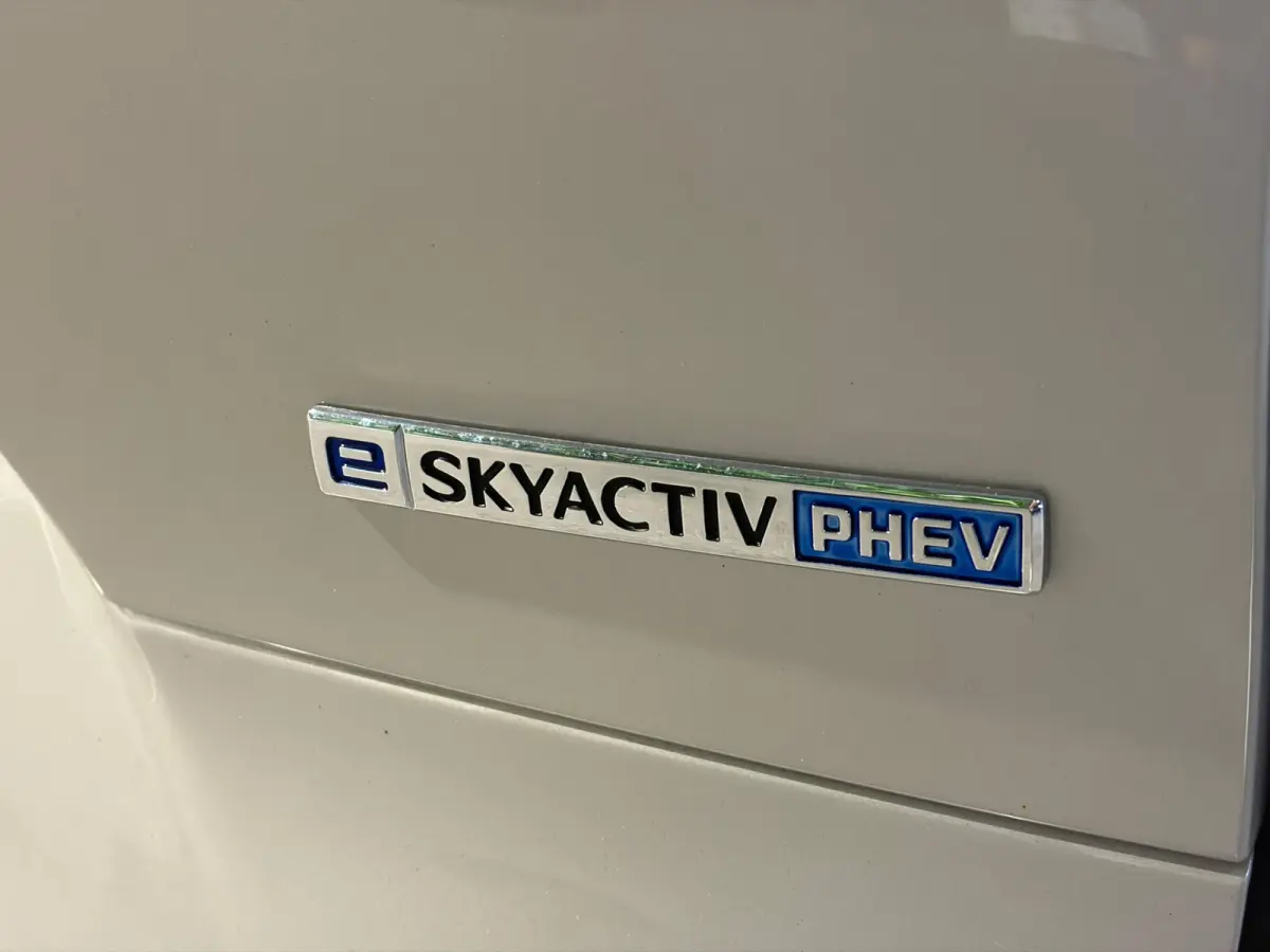 2.5 e-SkyActiv PHEV Takumi PHEV | Panoramadak | Trekhaak | Dodehoek | Camera | Carplay