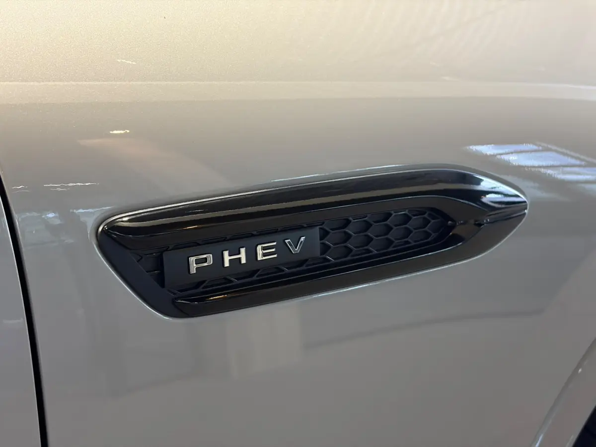 2.5 e-SkyActiv PHEV Takumi PHEV | Panoramadak | Trekhaak | Dodehoek | Camera | Carplay