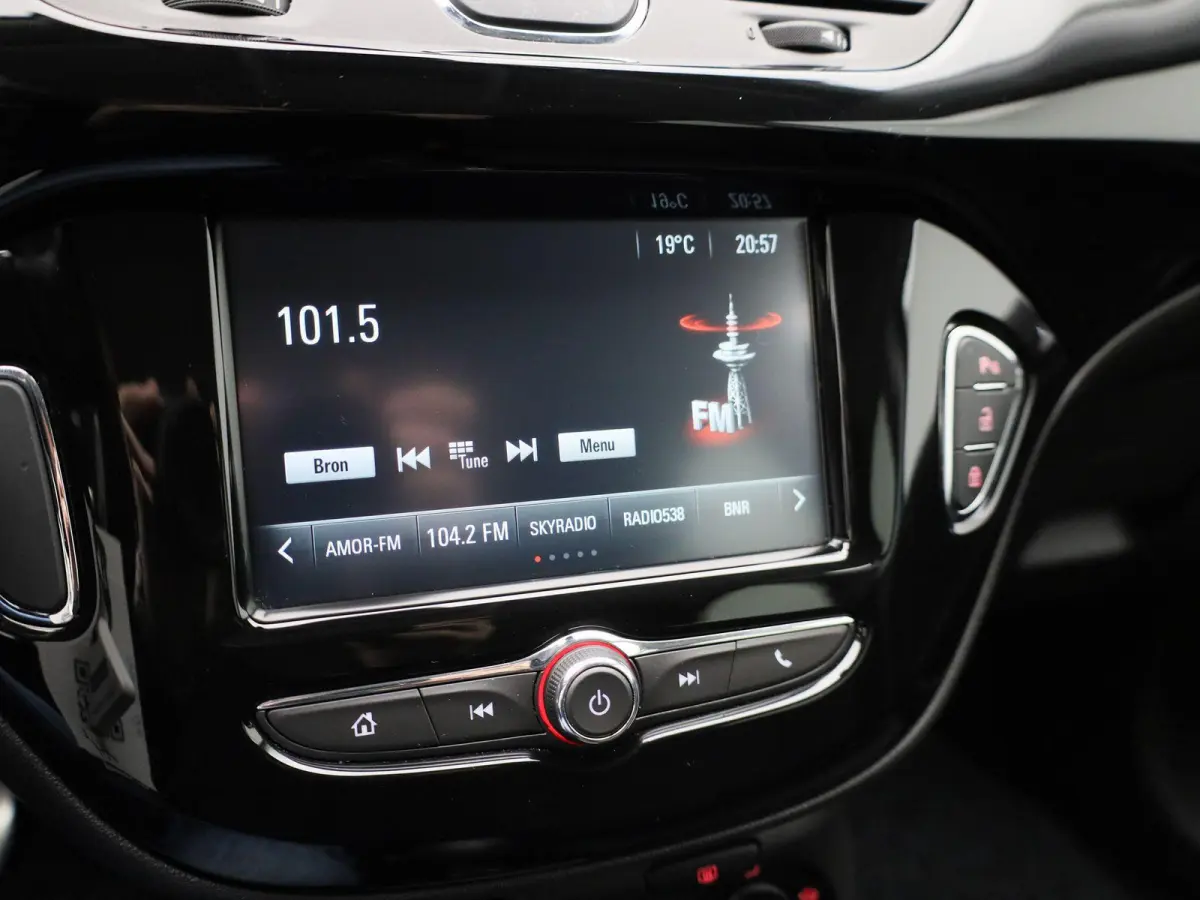 1.4 Cosmo | Airconditioning | Cruise Control | Navigatie | Lichtmetalen Velgen |