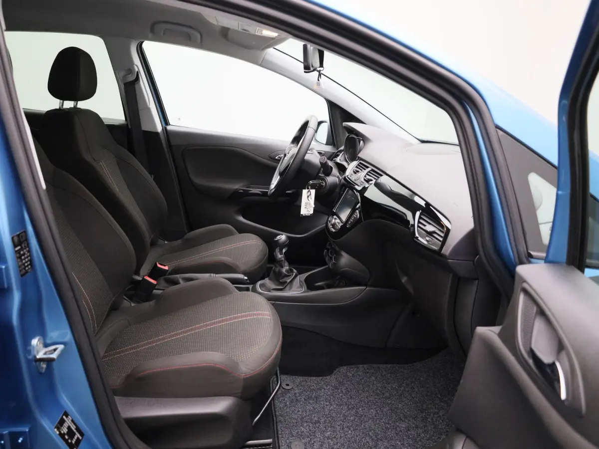 1.4 Cosmo | Airconditioning | Cruise Control | Navigatie | Lichtmetalen Velgen |