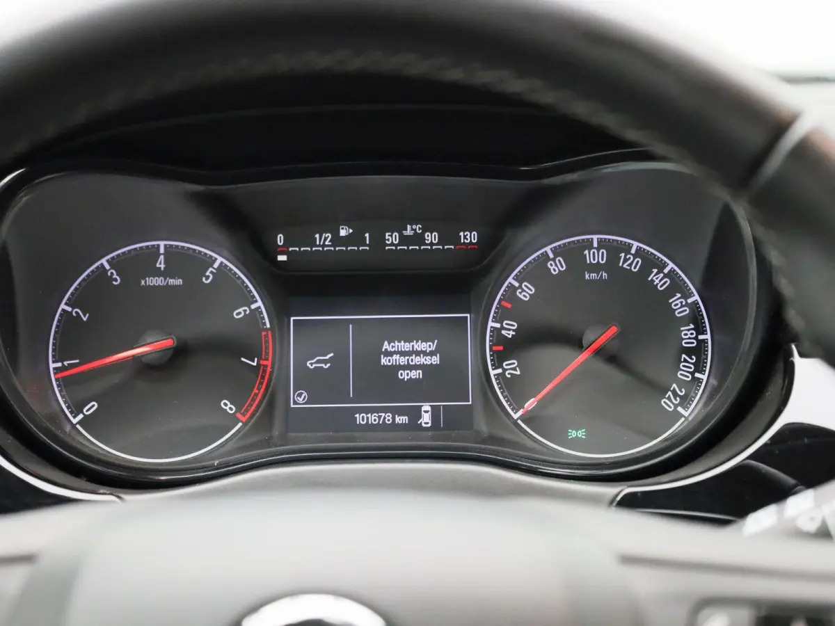 1.4 Cosmo | Airconditioning | Cruise Control | Navigatie | Lichtmetalen Velgen |