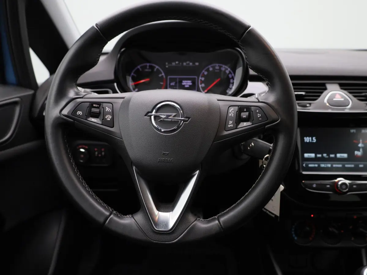 1.4 Cosmo | Airconditioning | Cruise Control | Navigatie | Lichtmetalen Velgen |