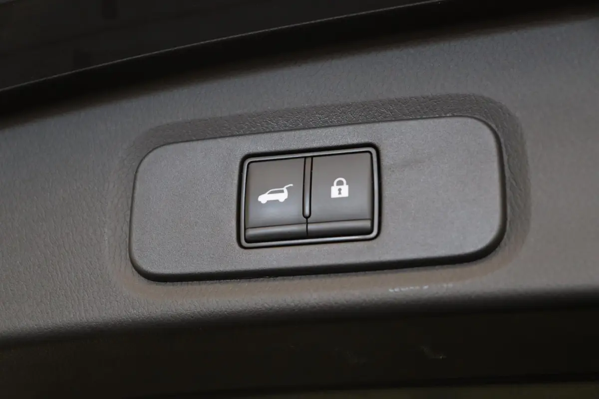 158pk MHEV Xtronic Tekna Plus | Bose Audio | Stoel, Stuur en Voorruitverwarming | Panoramadak | Lederen Bekleding |