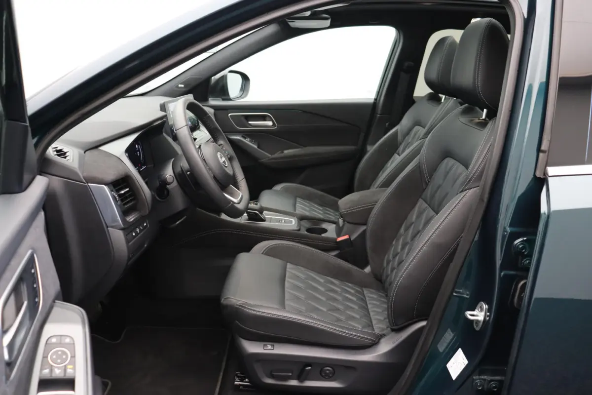158pk MHEV Xtronic Tekna Plus | Bose Audio | Stoel, Stuur en Voorruitverwarming | Panoramadak | Lederen Bekleding |