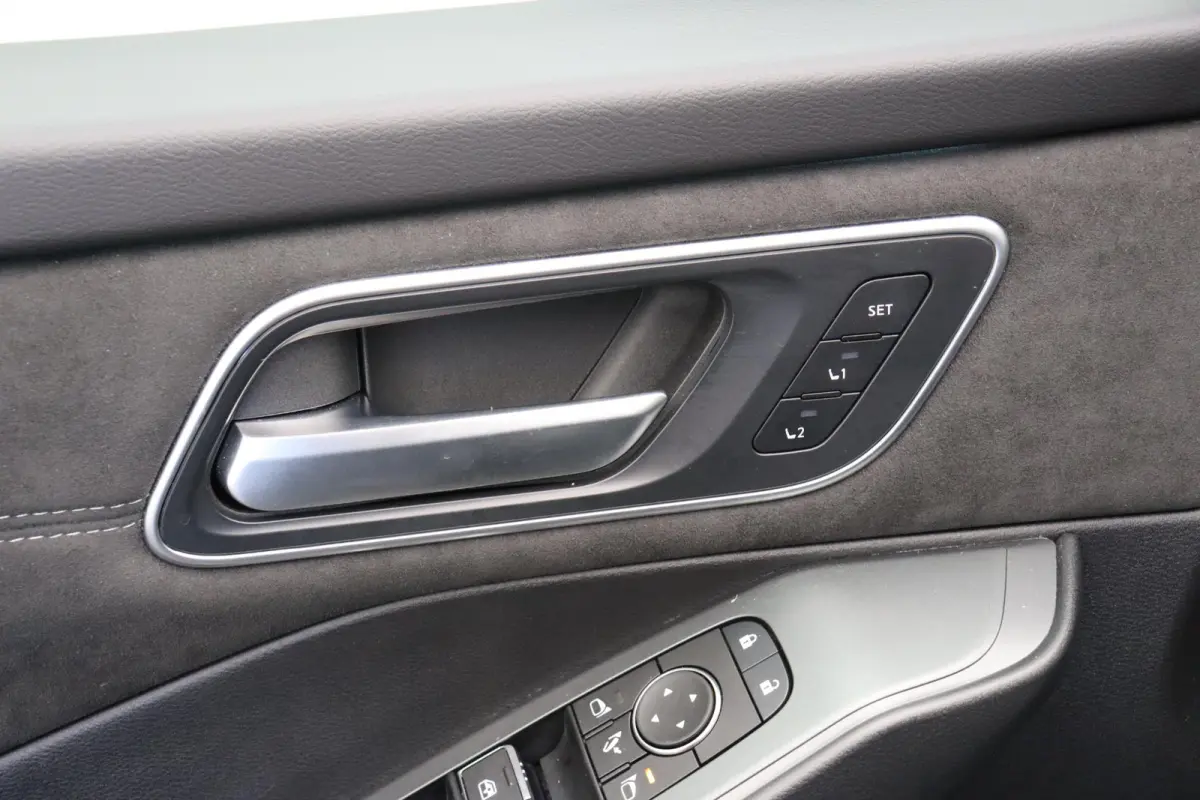 158pk MHEV Xtronic Tekna Plus | Bose Audio | Stoel, Stuur en Voorruitverwarming | Panoramadak | Lederen Bekleding |