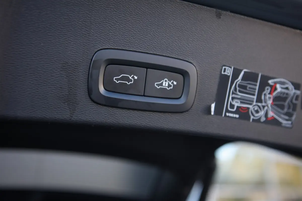P8 AWD | 408 PK | Harman Kardon | Camera | Stuurverwarming | BTW