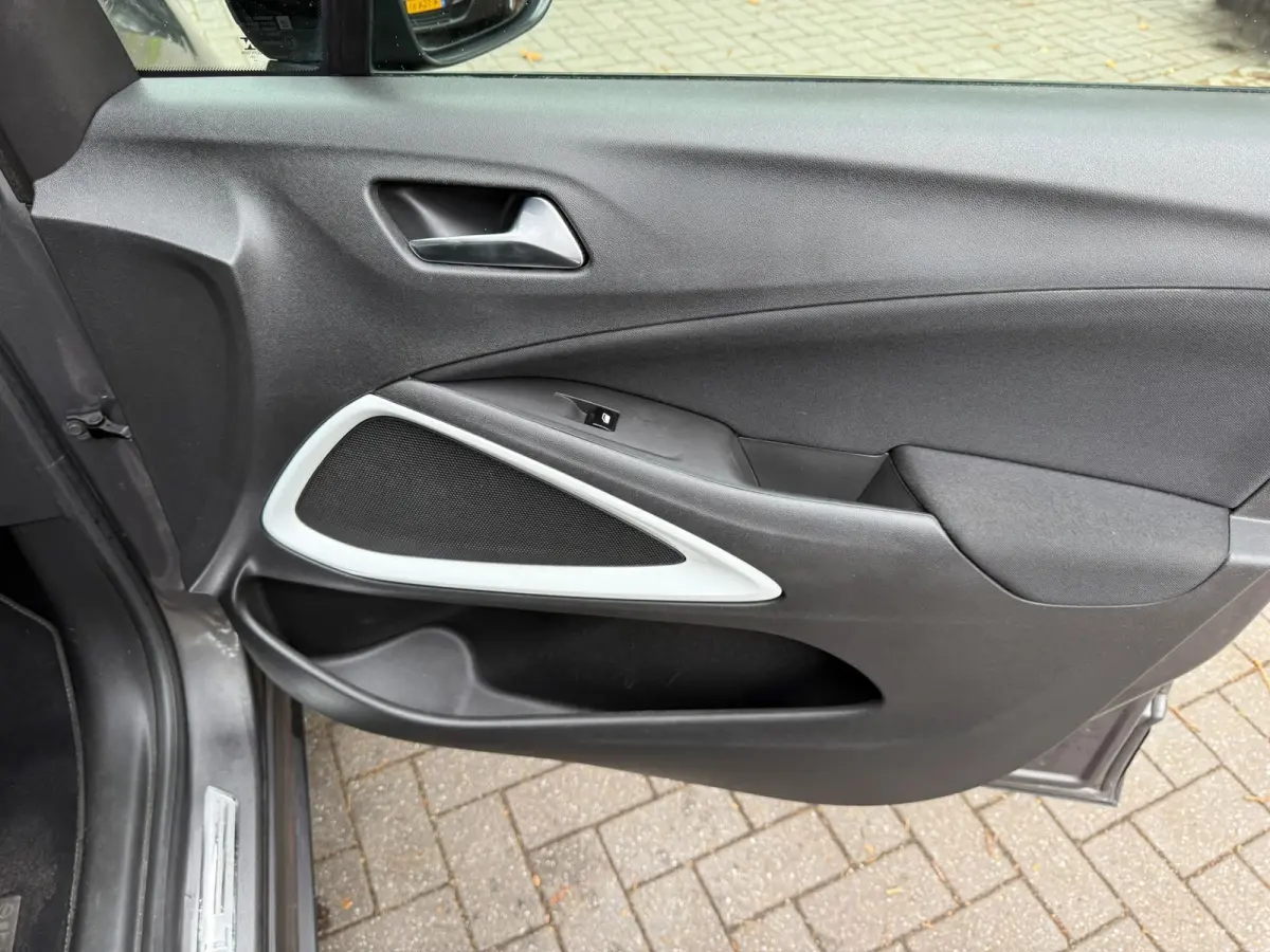 1.2 Turbo 120 Jaar Edition|AIRCO|NIEUWE APK|CARPLAY
