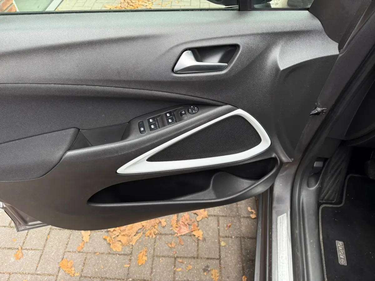 1.2 Turbo 120 Jaar Edition|AIRCO|NIEUWE APK|CARPLAY