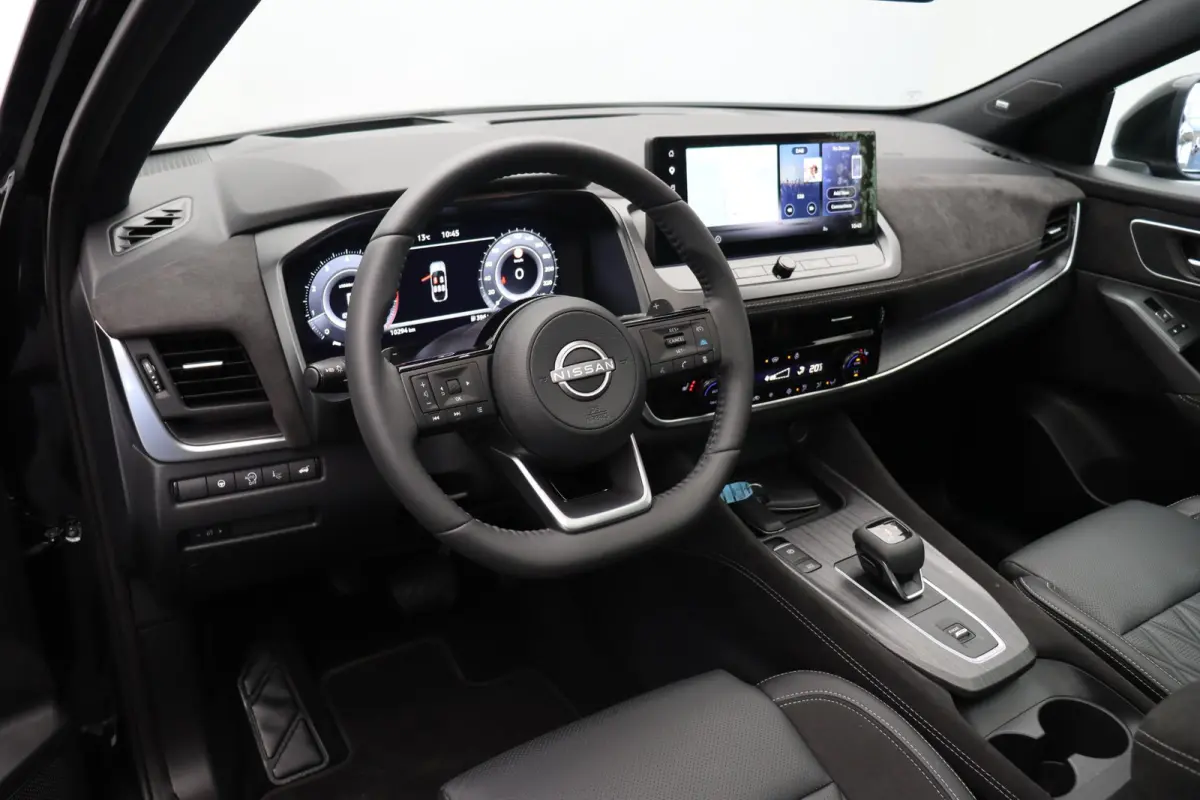 1.3 MHEV Xtronic Tekna Plus | Lederen bekleding | Elektrisch voorstoelen met geheugen | BOSE audio | Stoel, stuur en voorruitverwarming | Headup-display | Panoramadak |