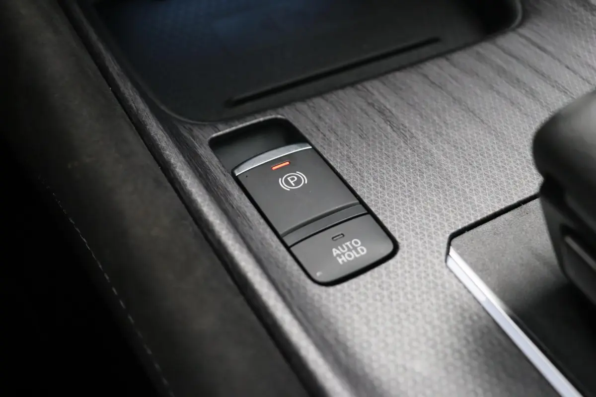 1.3 MHEV Xtronic Tekna Plus | Lederen bekleding | Elektrisch voorstoelen met geheugen | BOSE audio | Stoel, stuur en voorruitverwarming | Headup-display | Panoramadak |