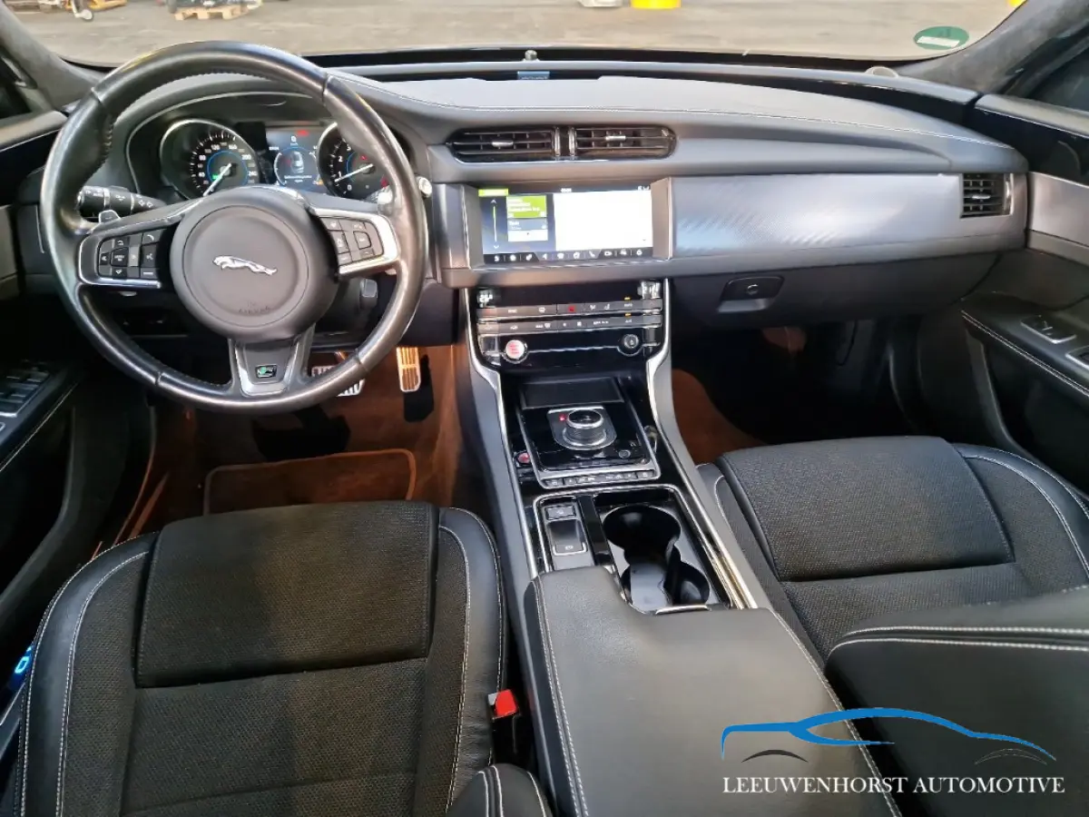 2.0t Premium Sport Edition, NL-dealer auto, half leer, clima, cruise, camera, stoel-stuurverw.