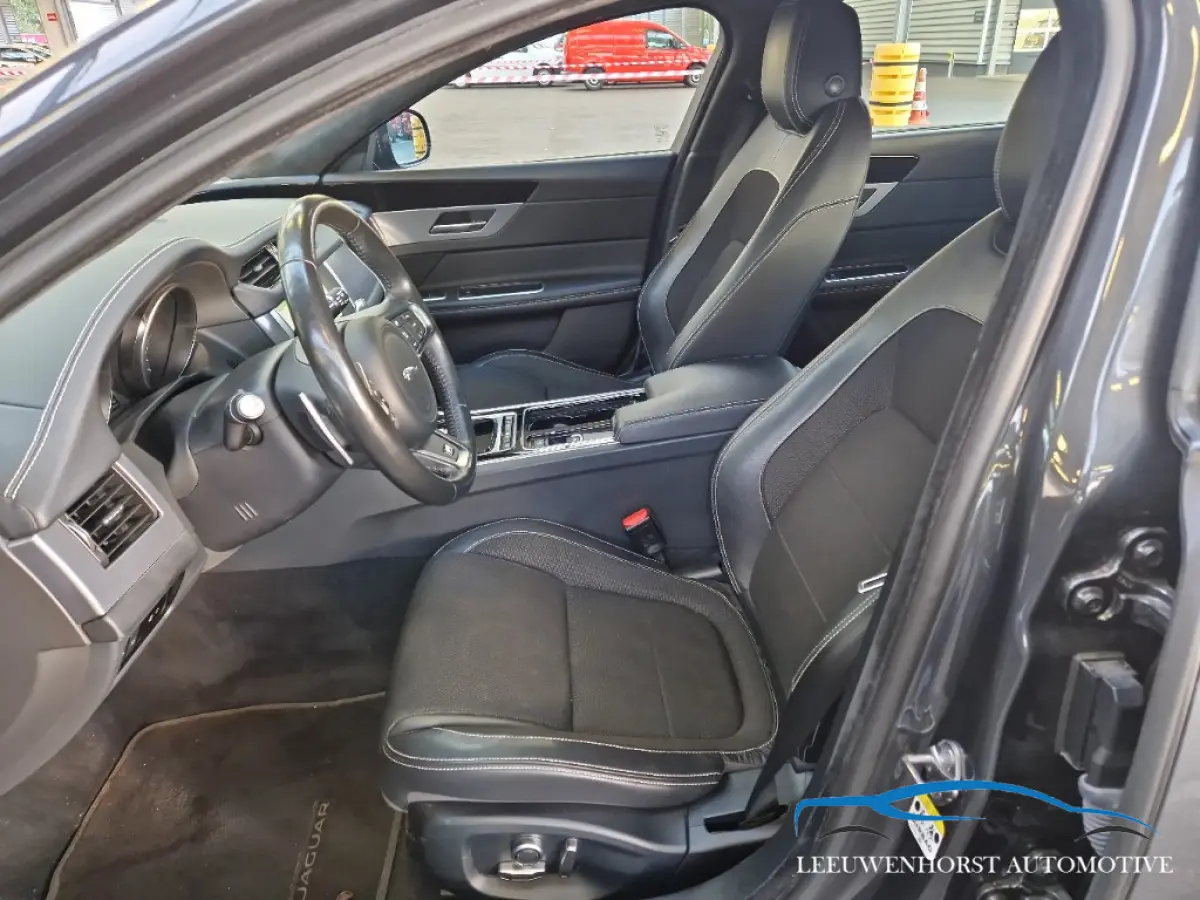 2.0t Premium Sport Edition, NL-dealer auto, half leer, clima, cruise, camera, stoel-stuurverw.