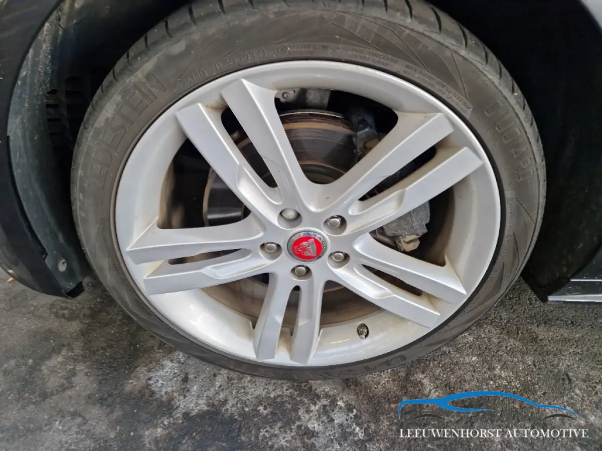 2.0t Premium Sport Edition, NL-dealer auto, half leer, clima, cruise, camera, stoel-stuurverw.