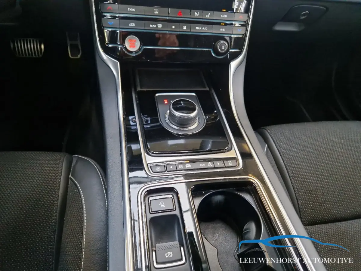2.0t Premium Sport Edition, NL-dealer auto, half leer, clima, cruise, camera, stoel-stuurverw.