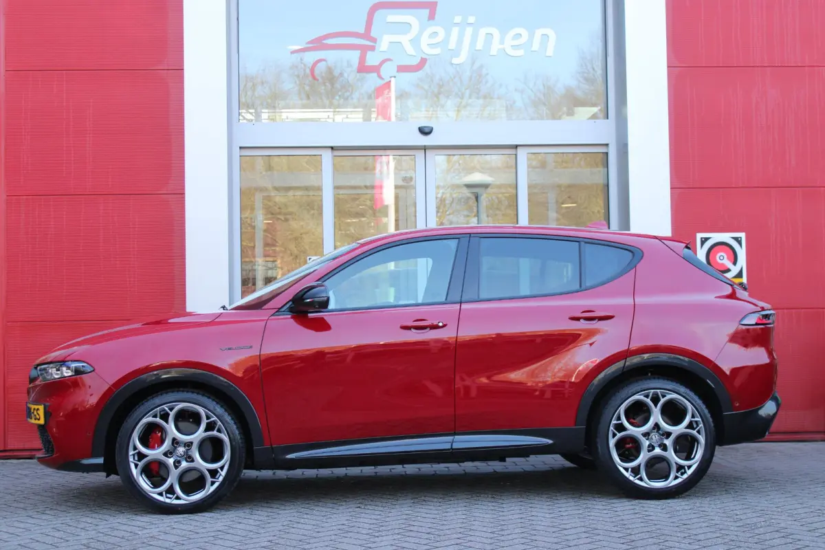 1.5T 160PK HYbrid VELOCE | LEDEREN BEKLEDING | VOORSTOELEN / STUUR VERWARMD | VOORSTOELEN GEVENTILEERD | VOORSTOELEN ELEKTRISCH VERSTELBAAR MET GEHEUGEN FUNCTIE |  HARMAN CARDON PREMIUM AUDI