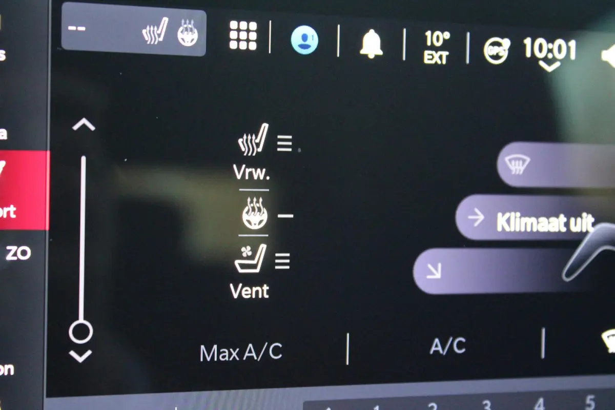 1.5T 160PK HYbrid VELOCE | LEDEREN BEKLEDING | VOORSTOELEN / STUUR VERWARMD | VOORSTOELEN GEVENTILEERD | VOORSTOELEN ELEKTRISCH VERSTELBAAR MET GEHEUGEN FUNCTIE |  HARMAN CARDON PREMIUM AUDI