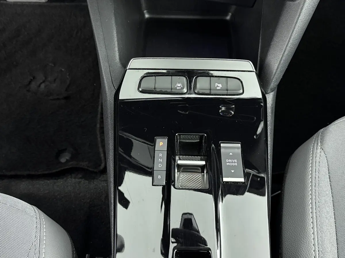 Elegance 50kWh | 1ste eigenaar | ACCU 93% | Camera | Navigatie | LED lampen | Keyless | AUTOMAAT