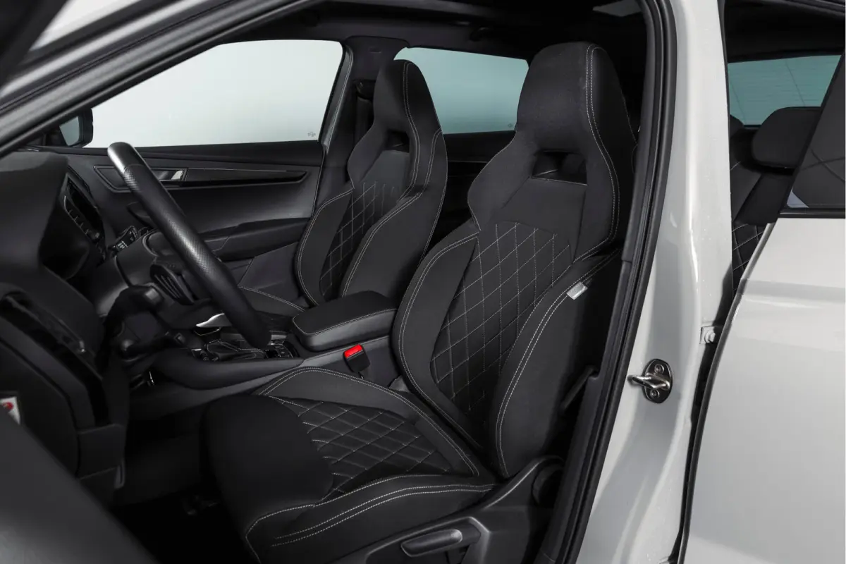 1.5 TSI ACT Sportline Business 150 PK | S/K-Panodak | Dig. Cockpit | Adapt. Cruise | Stoel-+Stuurverw. | PDC | Camera | NAV + App. Connect | ECC | Afn. Trekhaak | LM 19" |