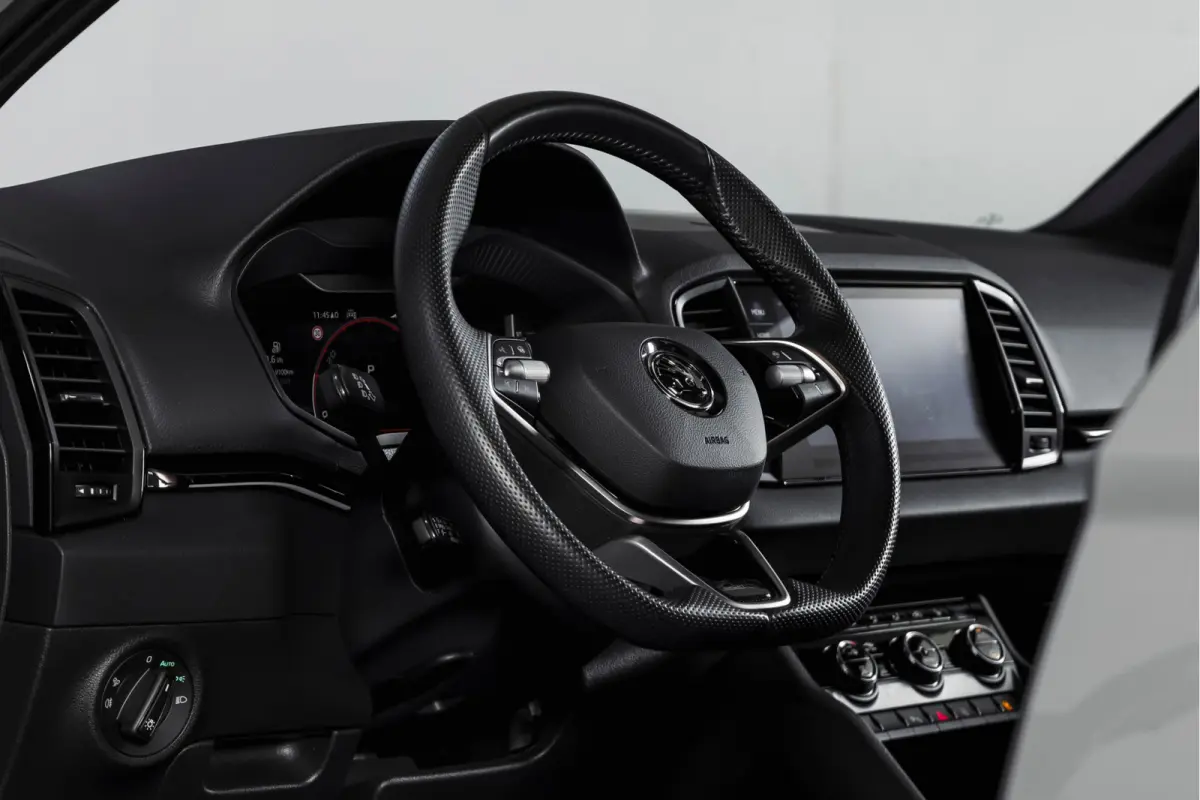 1.5 TSI ACT Sportline Business 150 PK | S/K-Panodak | Dig. Cockpit | Adapt. Cruise | Stoel-+Stuurverw. | PDC | Camera | NAV + App. Connect | ECC | Afn. Trekhaak | LM 19" |