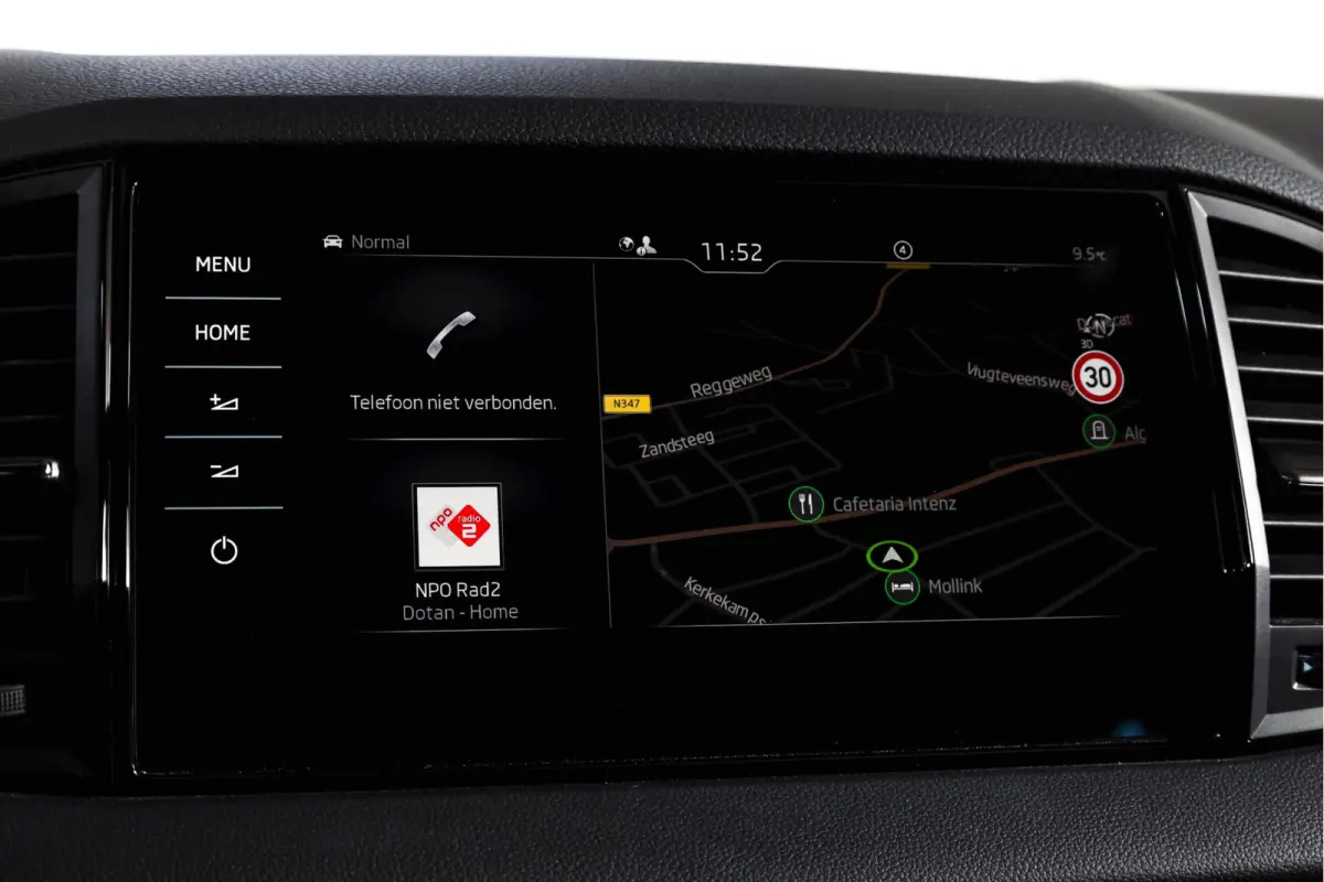 1.5 TSI ACT Sportline Business 150 PK | S/K-Panodak | Dig. Cockpit | Adapt. Cruise | Stoel-+Stuurverw. | PDC | Camera | NAV + App. Connect | ECC | Afn. Trekhaak | LM 19" |