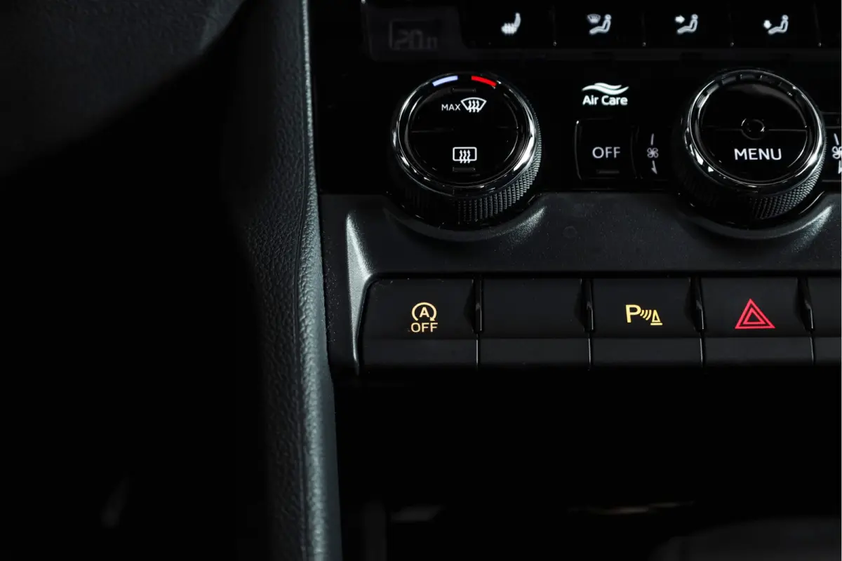 1.5 TSI ACT Sportline Business 150 PK | S/K-Panodak | Dig. Cockpit | Adapt. Cruise | Stoel-+Stuurverw. | PDC | Camera | NAV + App. Connect | ECC | Afn. Trekhaak | LM 19" |