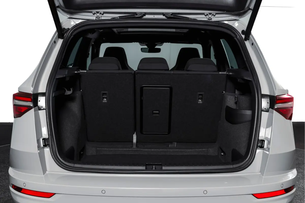 1.5 TSI ACT Sportline Business 150 PK | S/K-Panodak | Dig. Cockpit | Adapt. Cruise | Stoel-+Stuurverw. | PDC | Camera | NAV + App. Connect | ECC | Afn. Trekhaak | LM 19" |