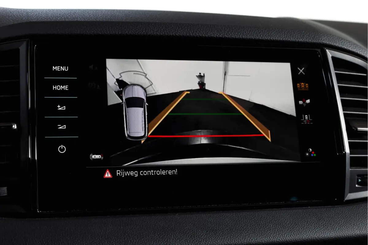 1.5 TSI ACT Sportline Business 150 PK | S/K-Panodak | Dig. Cockpit | Adapt. Cruise | Stoel-+Stuurverw. | PDC | Camera | NAV + App. Connect | ECC | Afn. Trekhaak | LM 19" |