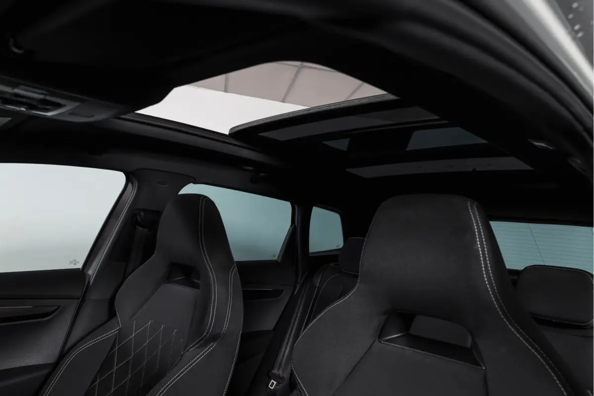 1.5 TSI ACT Sportline Business 150 PK | S/K-Panodak | Dig. Cockpit | Adapt. Cruise | Stoel-+Stuurverw. | PDC | Camera | NAV + App. Connect | ECC | Afn. Trekhaak | LM 19" |