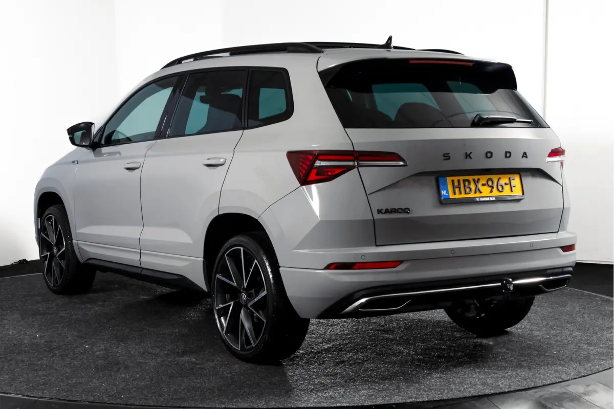1.5 TSI ACT Sportline Business 150 PK | S/K-Panodak | Dig. Cockpit | Adapt. Cruise | Stoel-+Stuurverw. | PDC | Camera | NAV + App. Connect | ECC | Afn. Trekhaak | LM 19" |