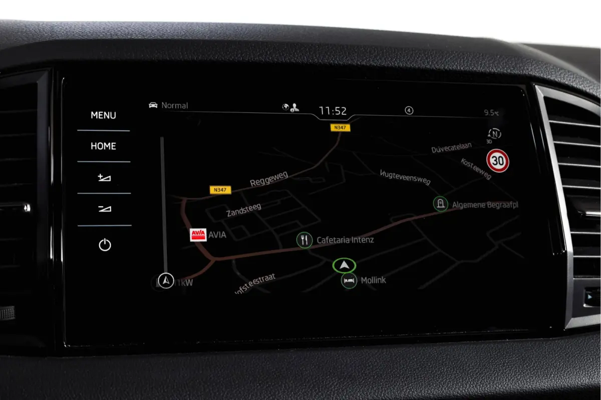1.5 TSI ACT Sportline Business 150 PK | S/K-Panodak | Dig. Cockpit | Adapt. Cruise | Stoel-+Stuurverw. | PDC | Camera | NAV + App. Connect | ECC | Afn. Trekhaak | LM 19" |