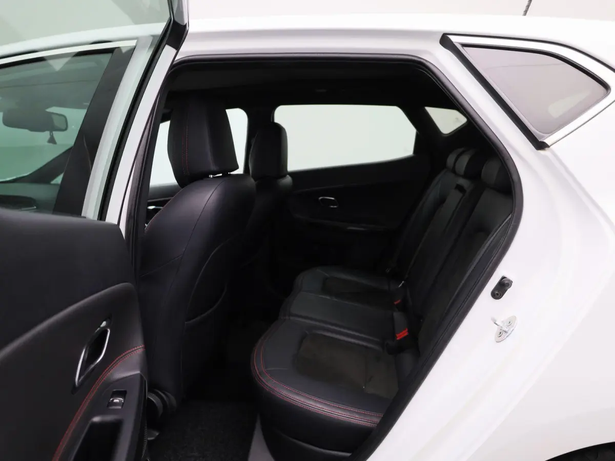 cee'd 1.6 T-GDi GT | Climate Control | Panoramadak | Achteruitrijcamera | Lichtmetalen Velgen