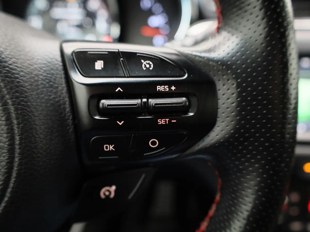 cee'd 1.6 T-GDi GT | Climate Control | Panoramadak | Achteruitrijcamera | Lichtmetalen Velgen